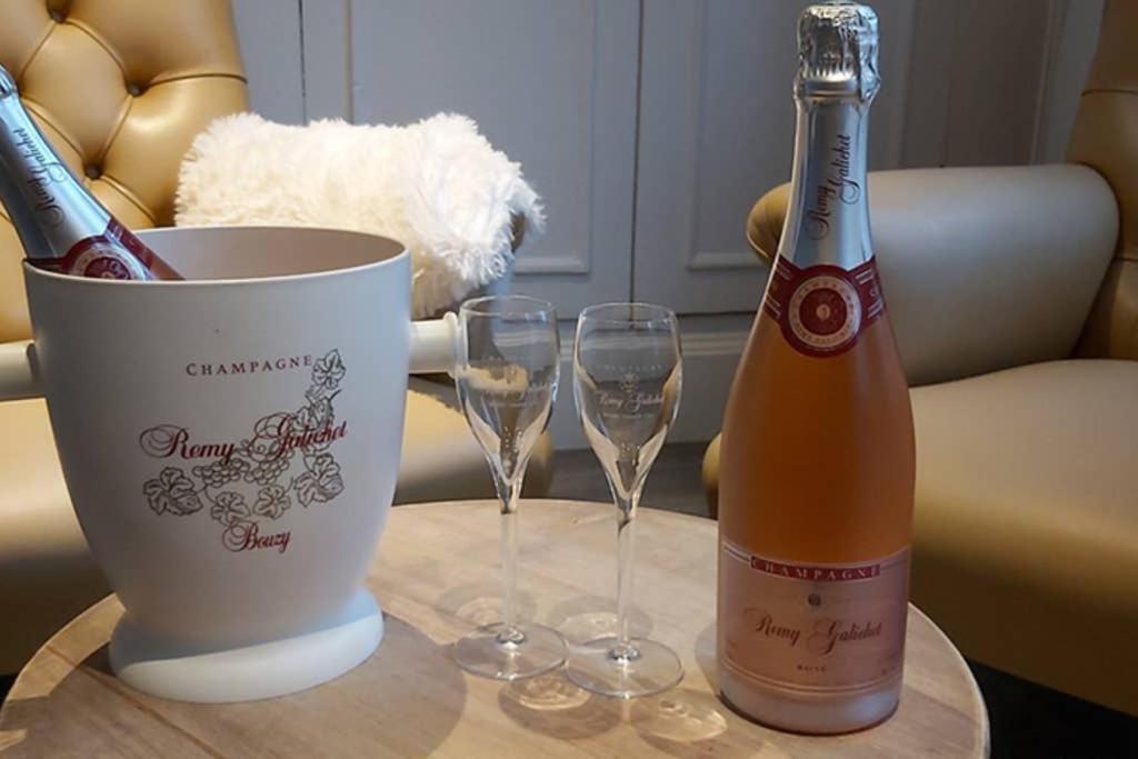 Suite Eden Avec Jacuzzi Prive Chaumont  Zewnętrze zdjęcie